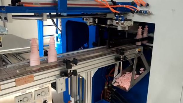 250ml / 500ml / 5L Bottle blow molding machine