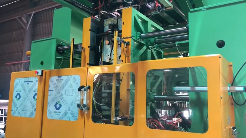 Automotive Air Duct - Accumulator Head Blow Molding Machine 19-029